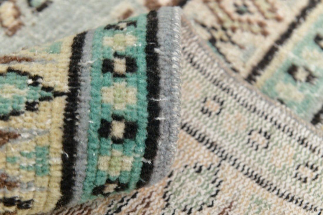 5'3'' x 8'6'' Decorative Vintage Rug - 24779 - 20