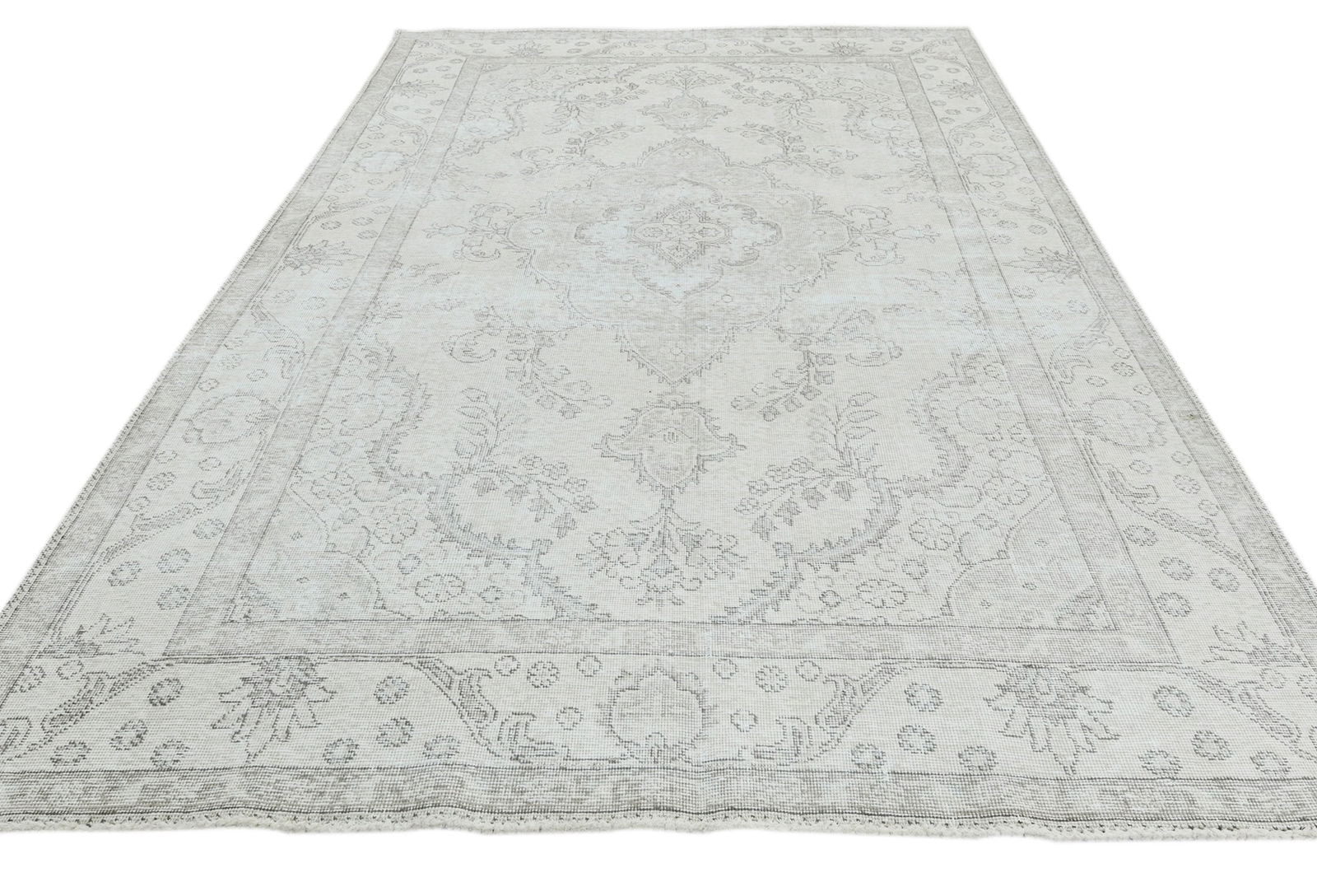 Antique Muted Beige Floral 6X9 Distressed Vintage Oriental Rug - 10