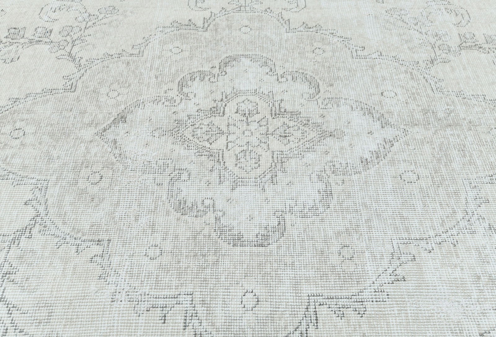 Antique Muted Beige Floral 6X9 Distressed Vintage Oriental Rug - 6