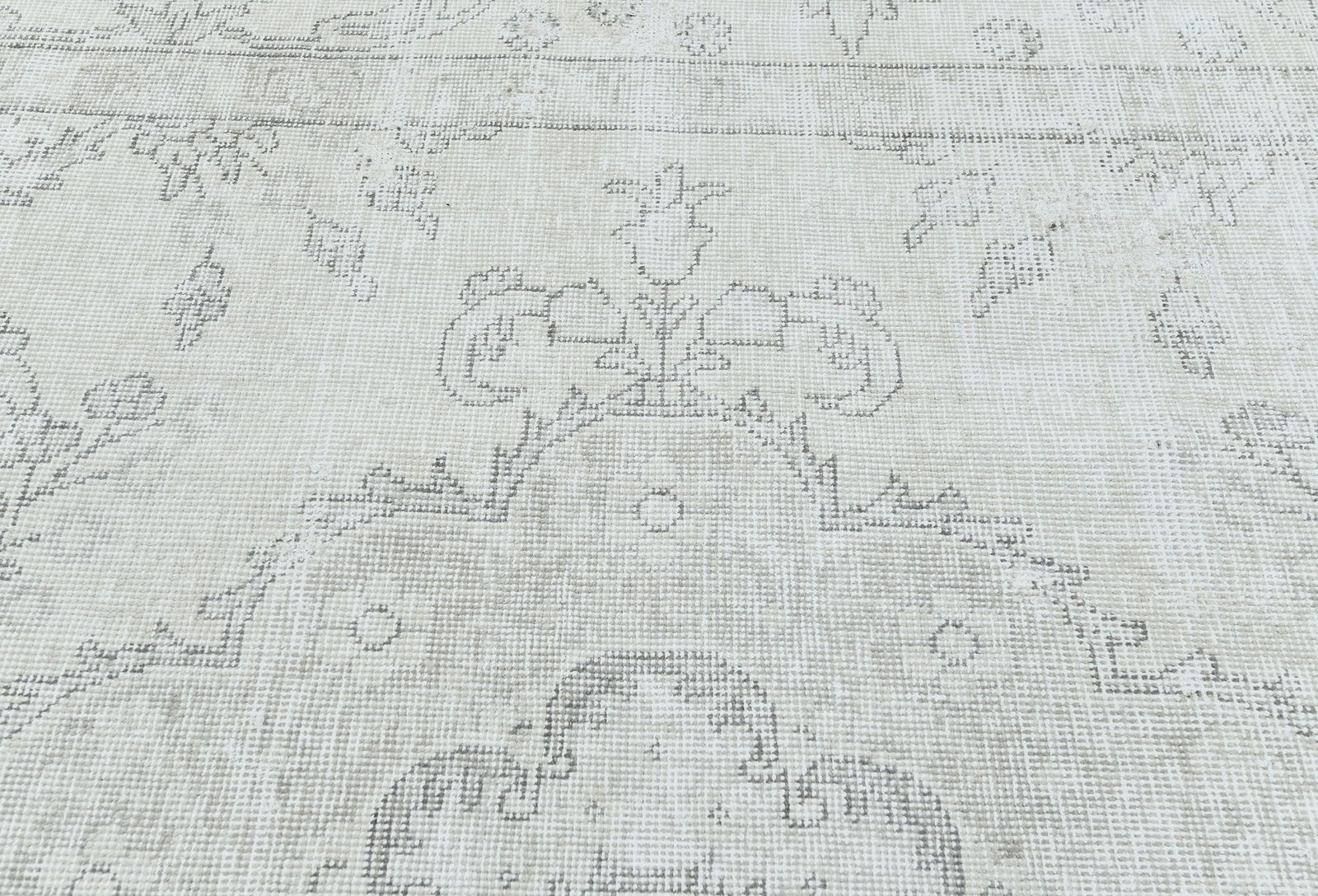 Antique Muted Beige Floral 6X9 Distressed Vintage Oriental Rug - 8