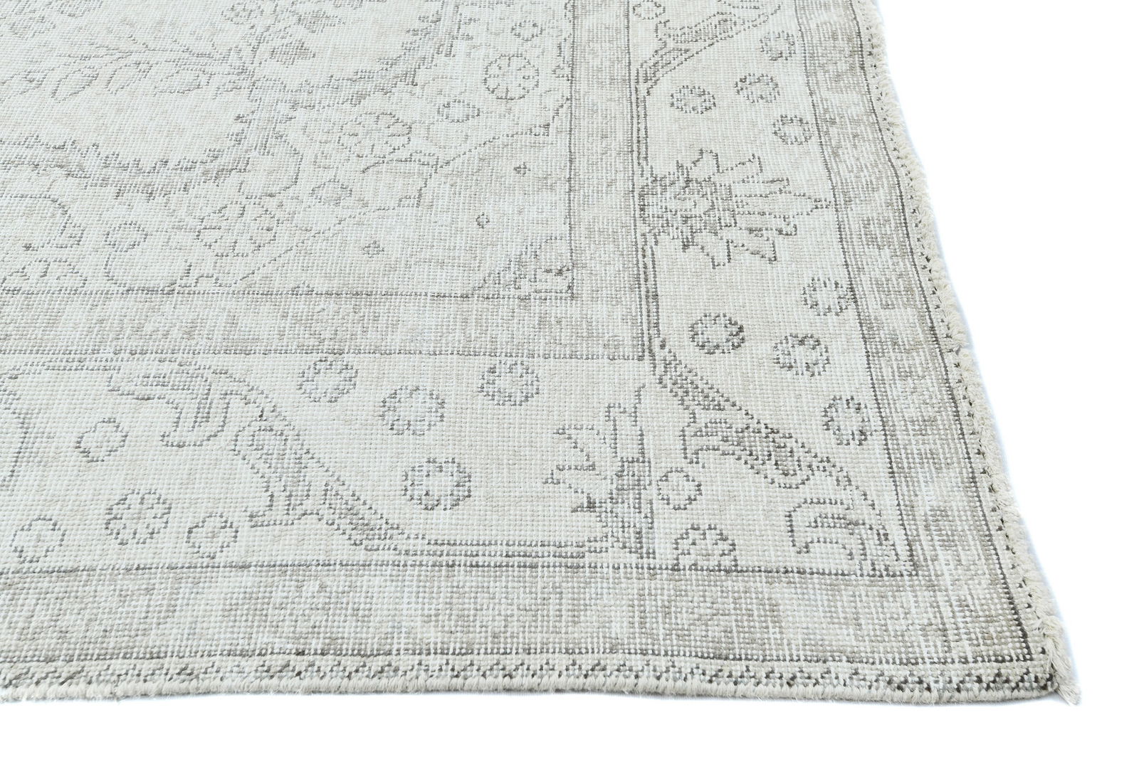 Antique Muted Beige Floral 6X9 Distressed Vintage Oriental Rug - 9