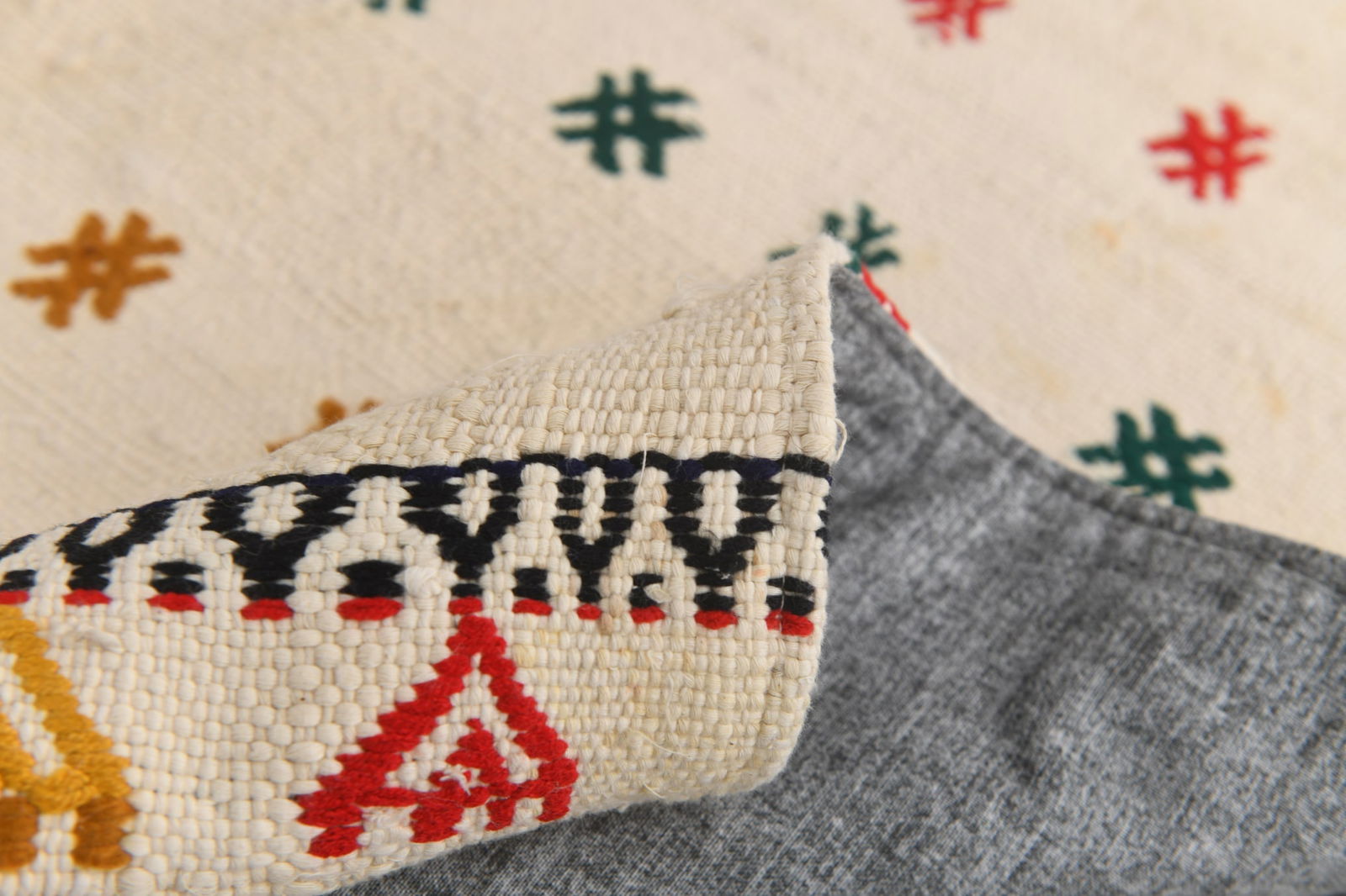 2'6'' x 8'3'' Turkish Vintage Hemp Rug - 1634 - 17