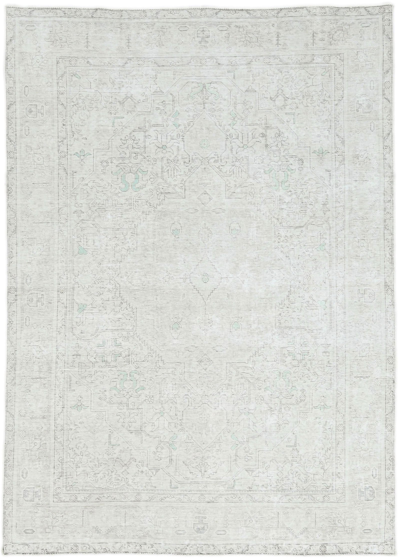 Antique Muted Beige Floral 6X9 Distressed Vintage Oriental Rug: Title: Antique Muted Beige Floral 6X9 Distressed Vintage Oriental RugDescription:Hand Knotted 6X9 beige oriental rug made with vegetable dyes (fine wool pile and cotton foundation), superior knot