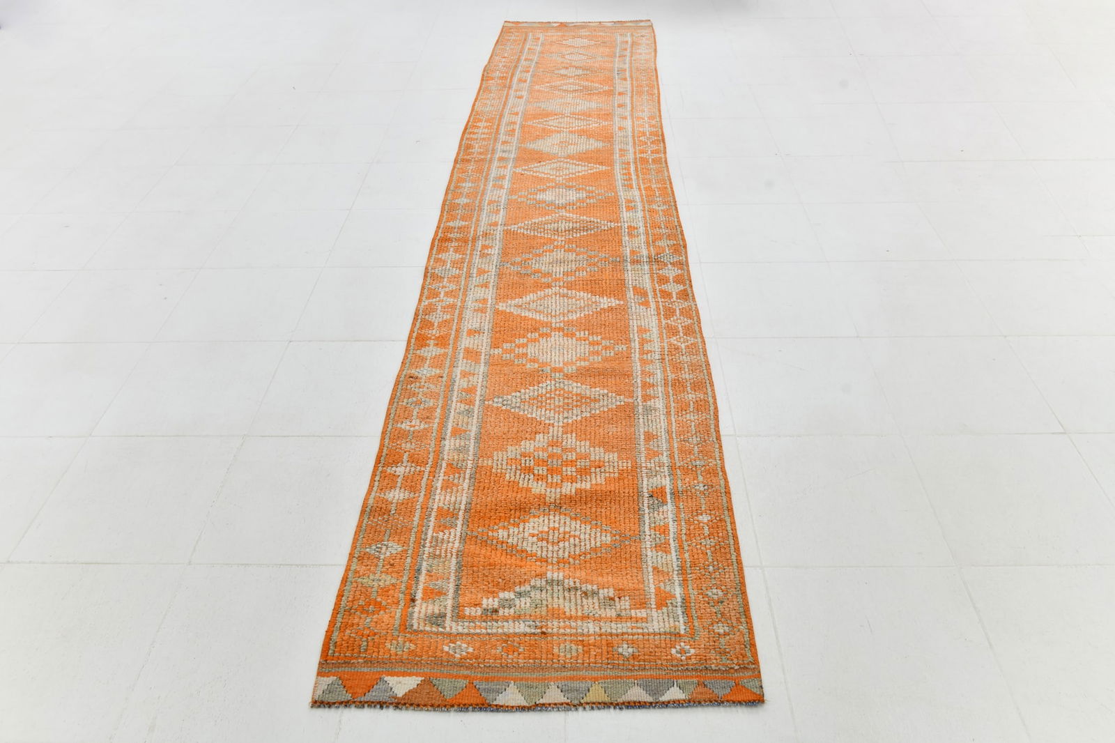 2'9'' x 13'6'' Vintage Wool Runner Rug - 23860 - 2