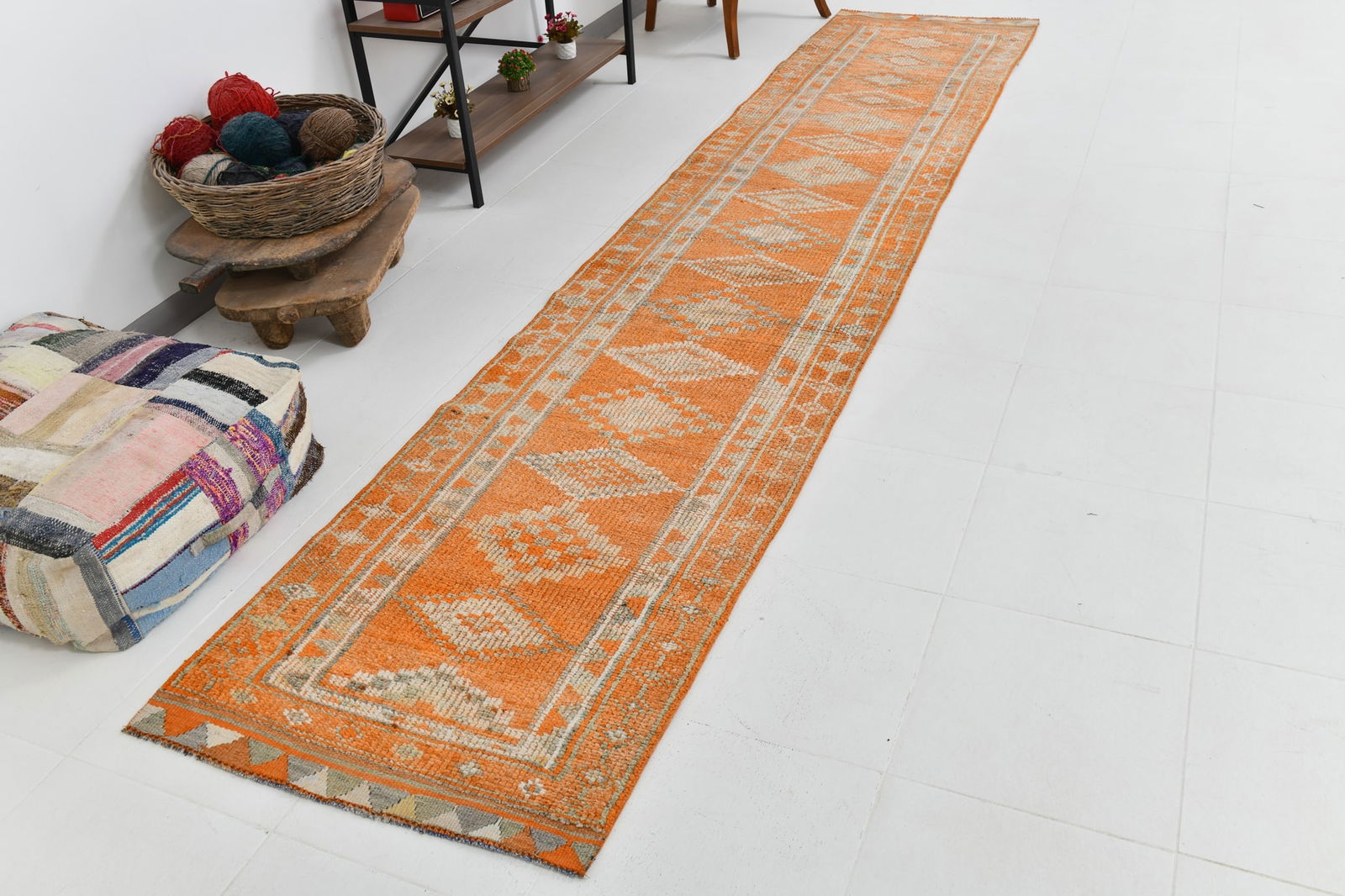 2'9'' x 13'6'' Vintage Wool Runner Rug - 23860 - 7