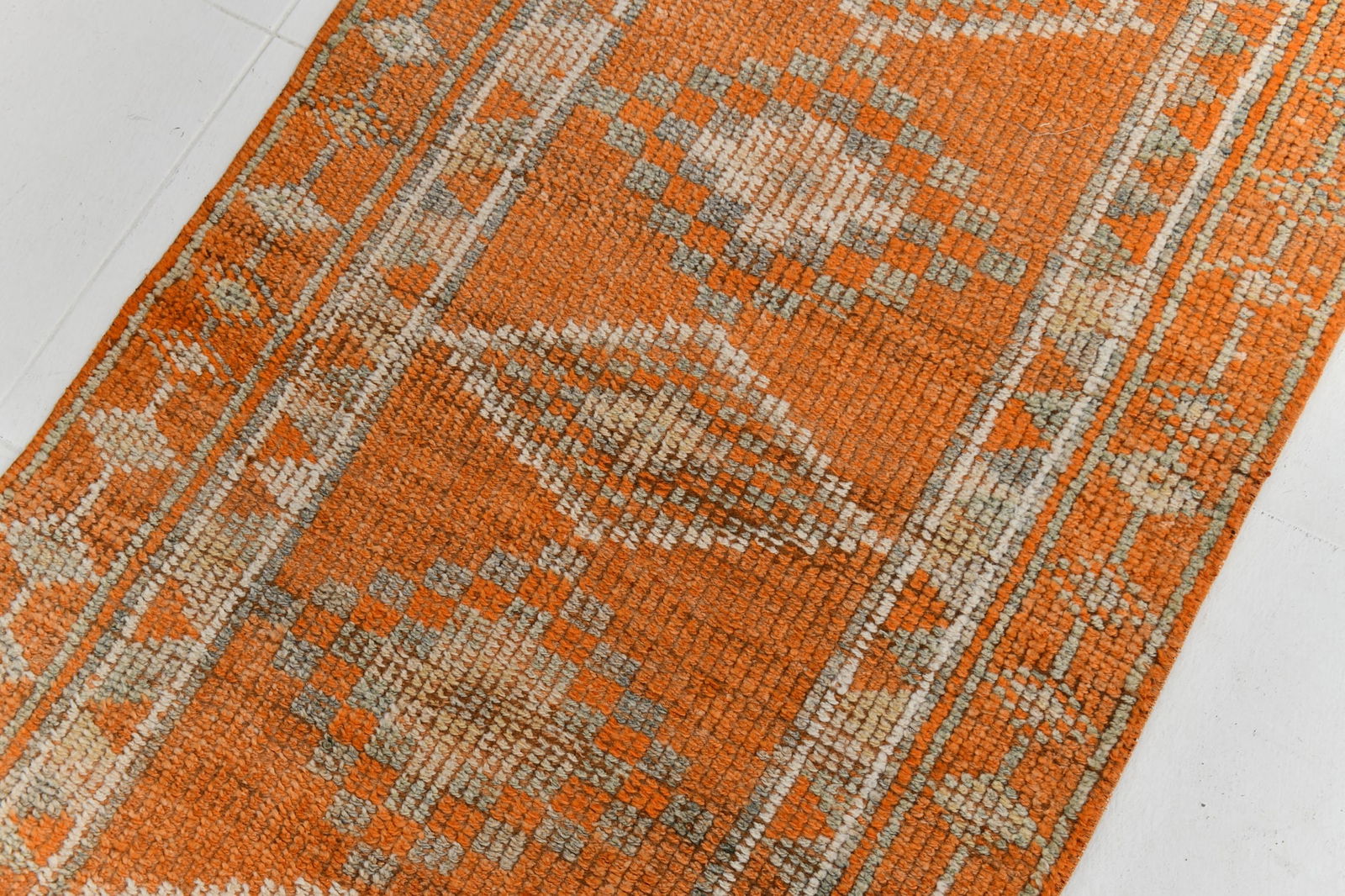 2'9'' x 13'6'' Vintage Wool Runner Rug - 23860 - 9