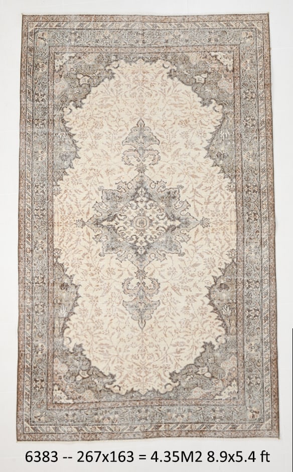 5'4'' x 8'9'' Handmade Vintage Wool Rug - 6383 (1 of 19)