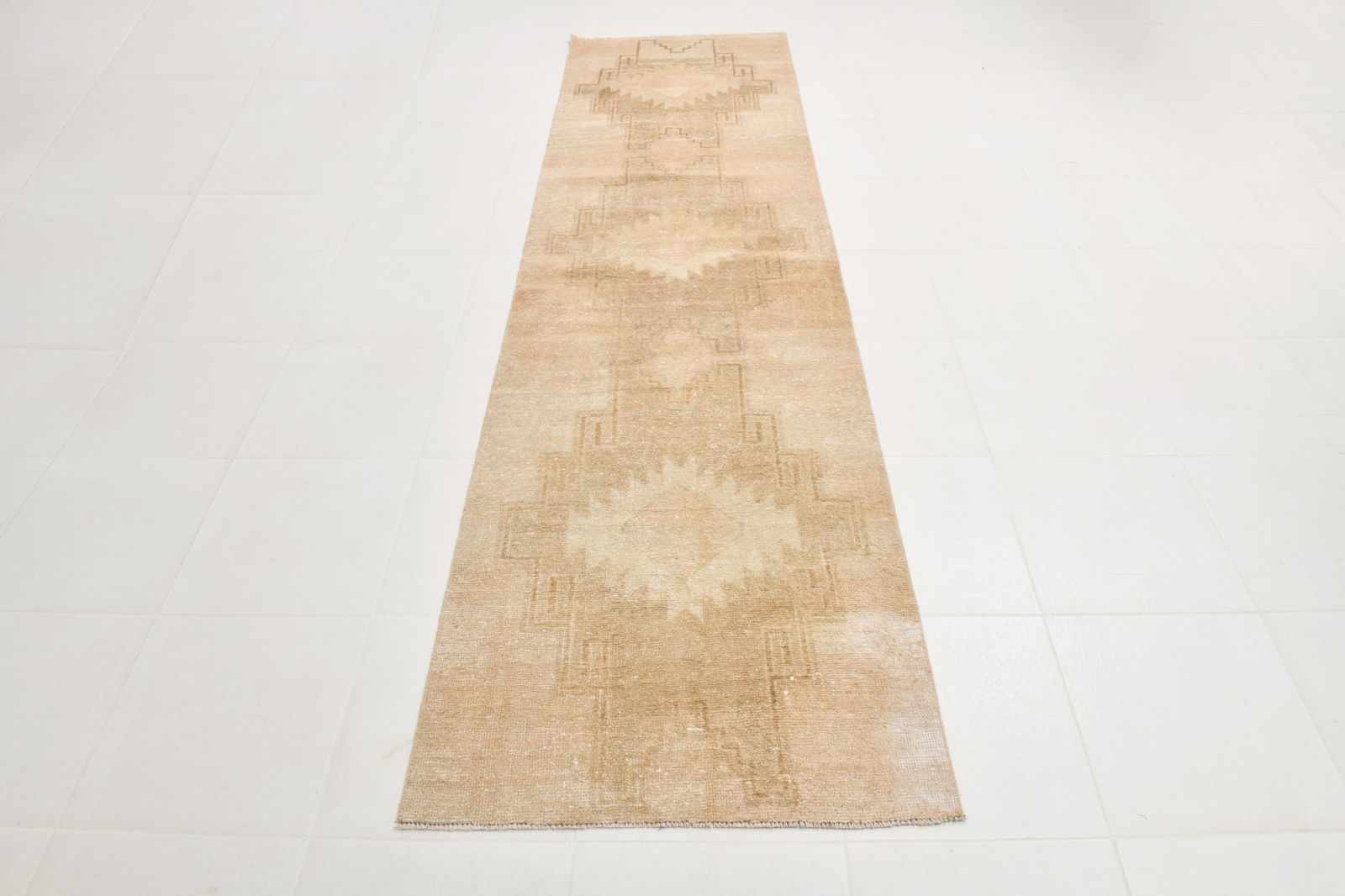 2'9'' x 10'2'' Handmade Vintage Wool Rug - 22437 - 2