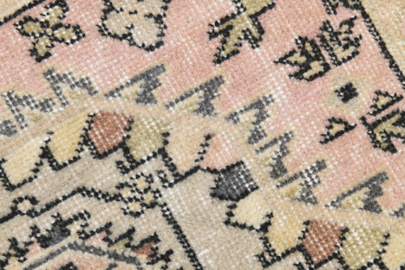 6'3'' x 10'4'' Handmade Vintage Wool Rug - 17896 - 12