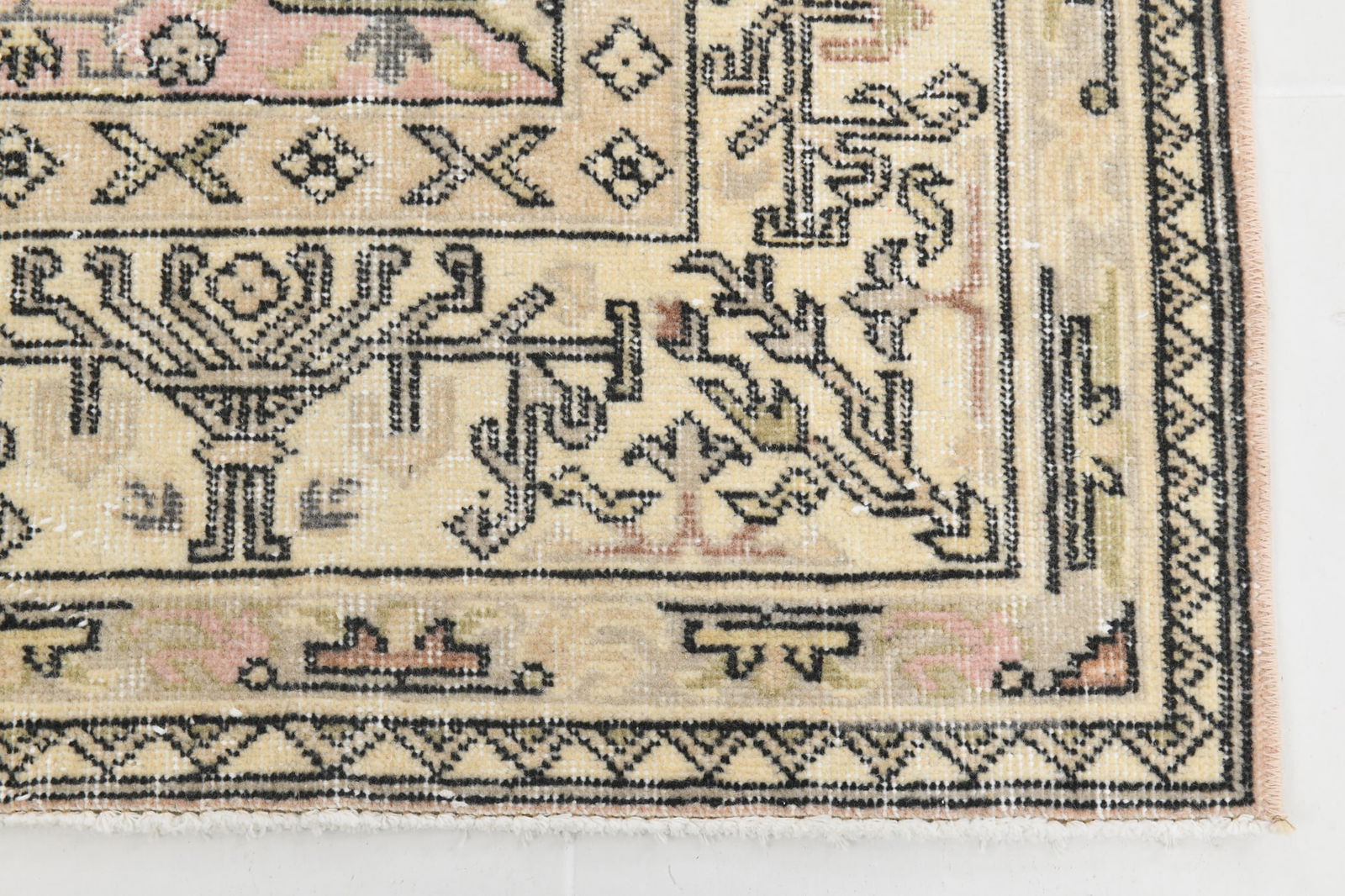 6'3'' x 10'4'' Handmade Vintage Wool Rug - 17896 - 15