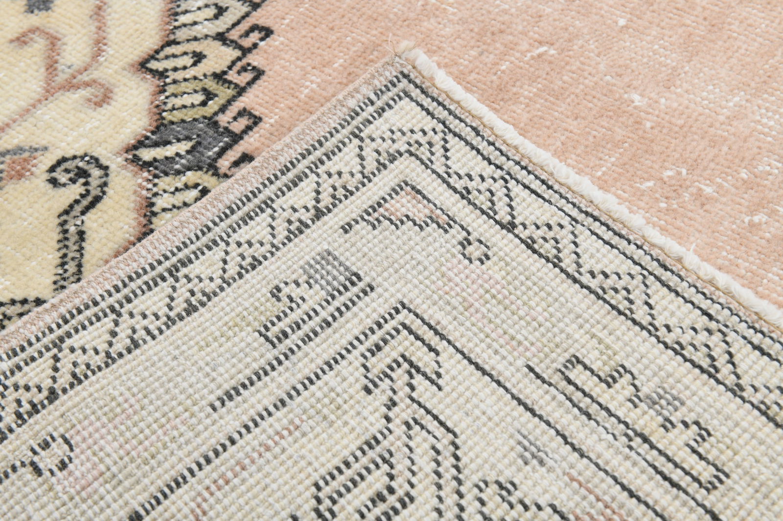 6'3'' x 10'4'' Handmade Vintage Wool Rug - 17896 - 16