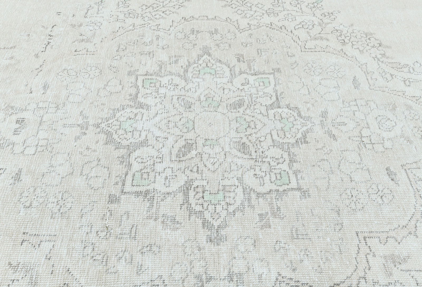 Antique Muted Beige Floral 6X9 Distressed Vintage Oriental Rug - 6