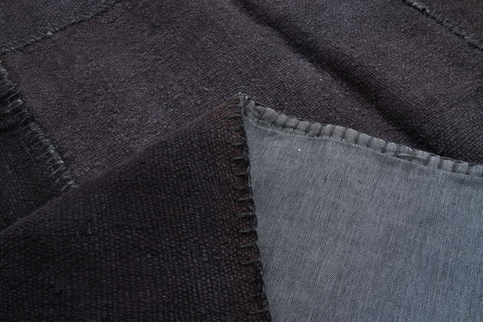 6'11'' x 10'0'' Decorative Vintage Rug - 1918 - 17