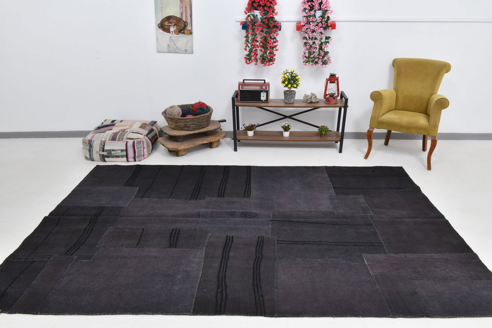 6'11'' x 10'0'' Decorative Vintage Rug - 1918 - 6