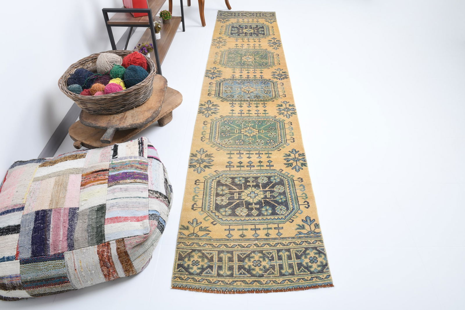 2'4'' x 11'2'' Handmade Vintage Wool Rug - 18010 - 5