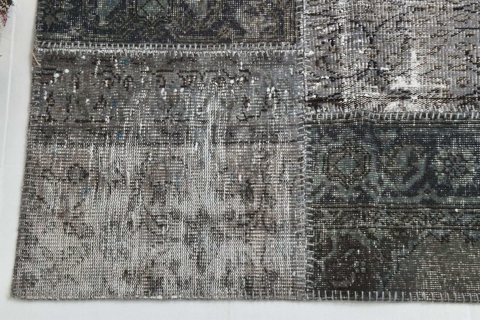 8'2'' x 11'7'' Handmade Vintage Wool Patchwork Rug - 597 - 14