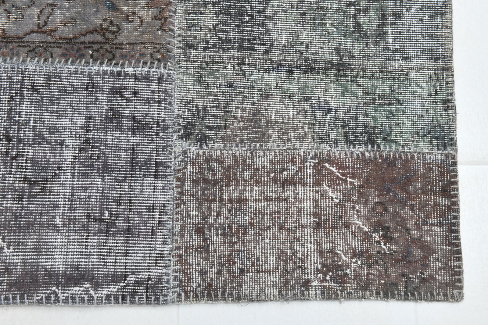 8'2'' x 11'7'' Handmade Vintage Wool Patchwork Rug - 597 - 16