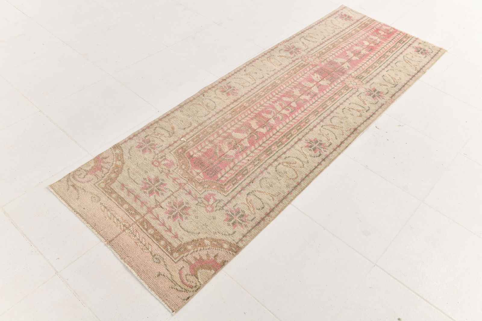 2'6'' x 7'3'' Turkish Vintage Runner Rug - 23987 - 3