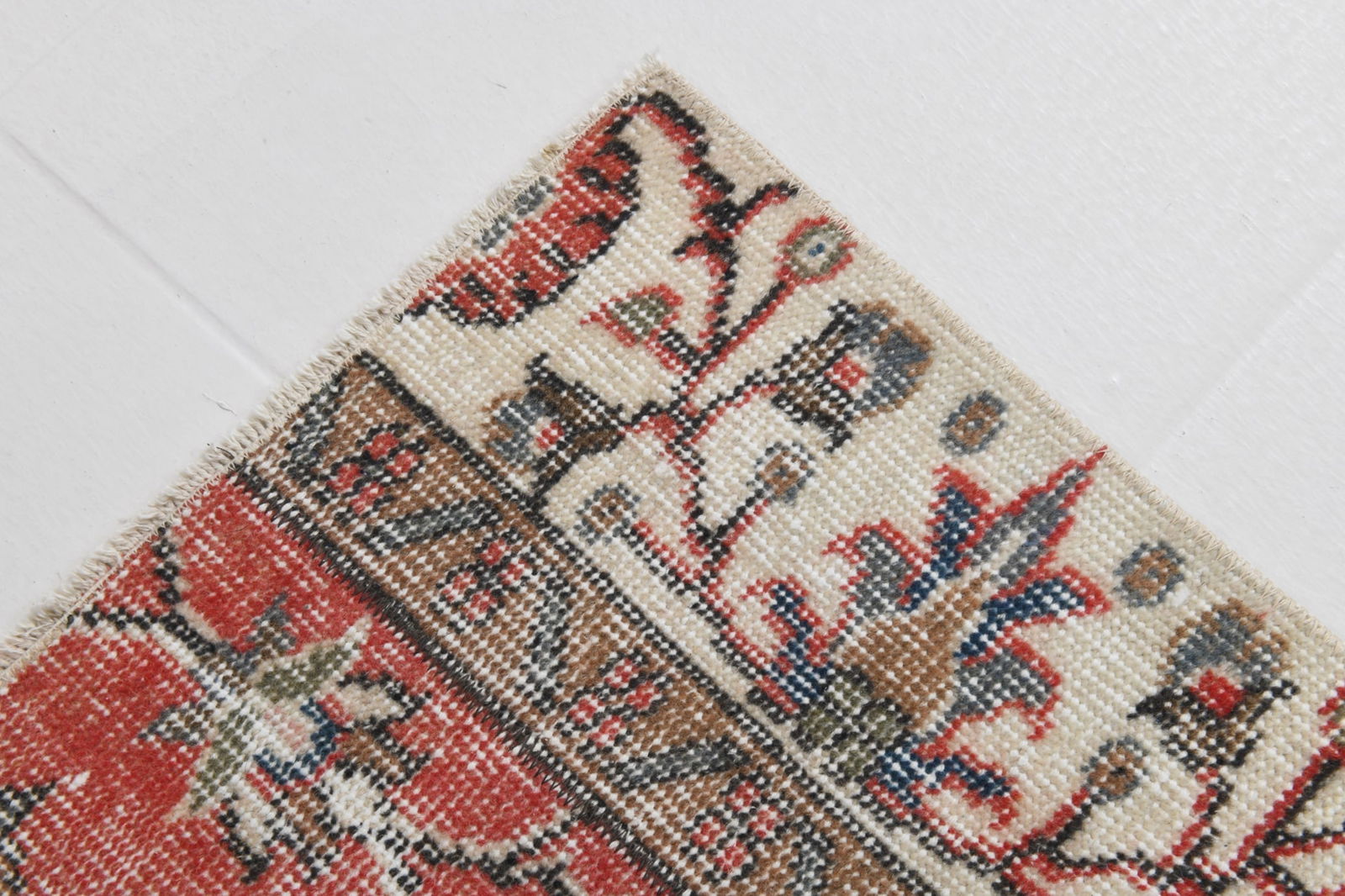 2'3'' x 6'6'' Turkish Vintage Runner Rug - 21342 - 14