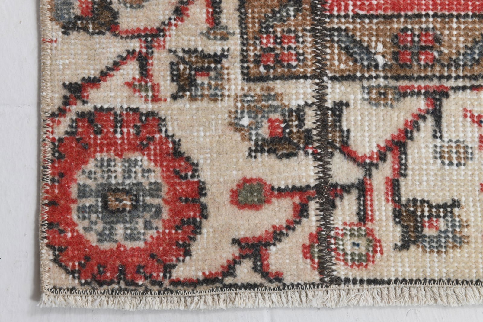 2'3'' x 6'6'' Turkish Vintage Runner Rug - 21342 - 15