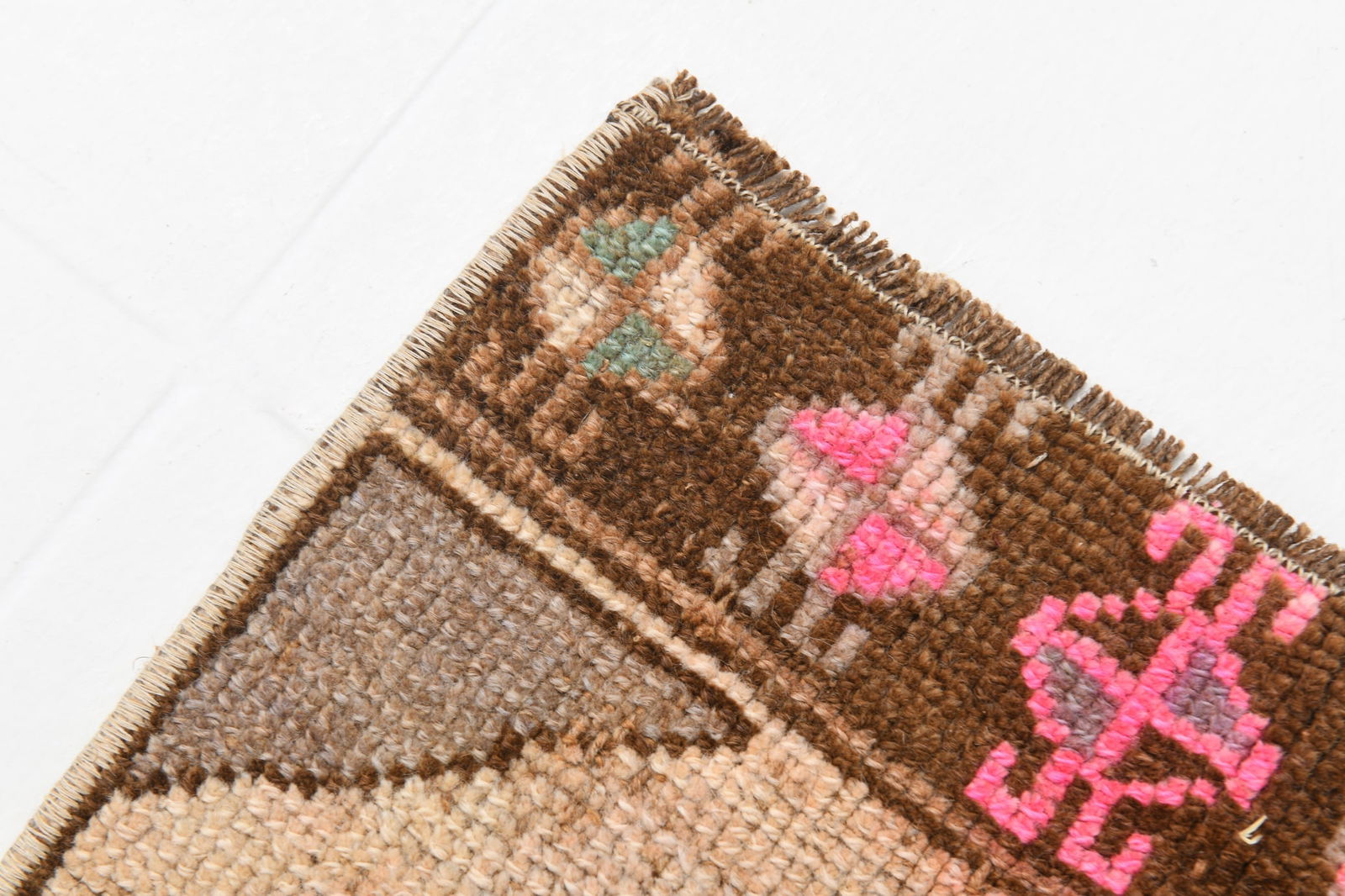 1'1'' x 2'10'' Unique Handmade Vintage Rug - 19474 - 12