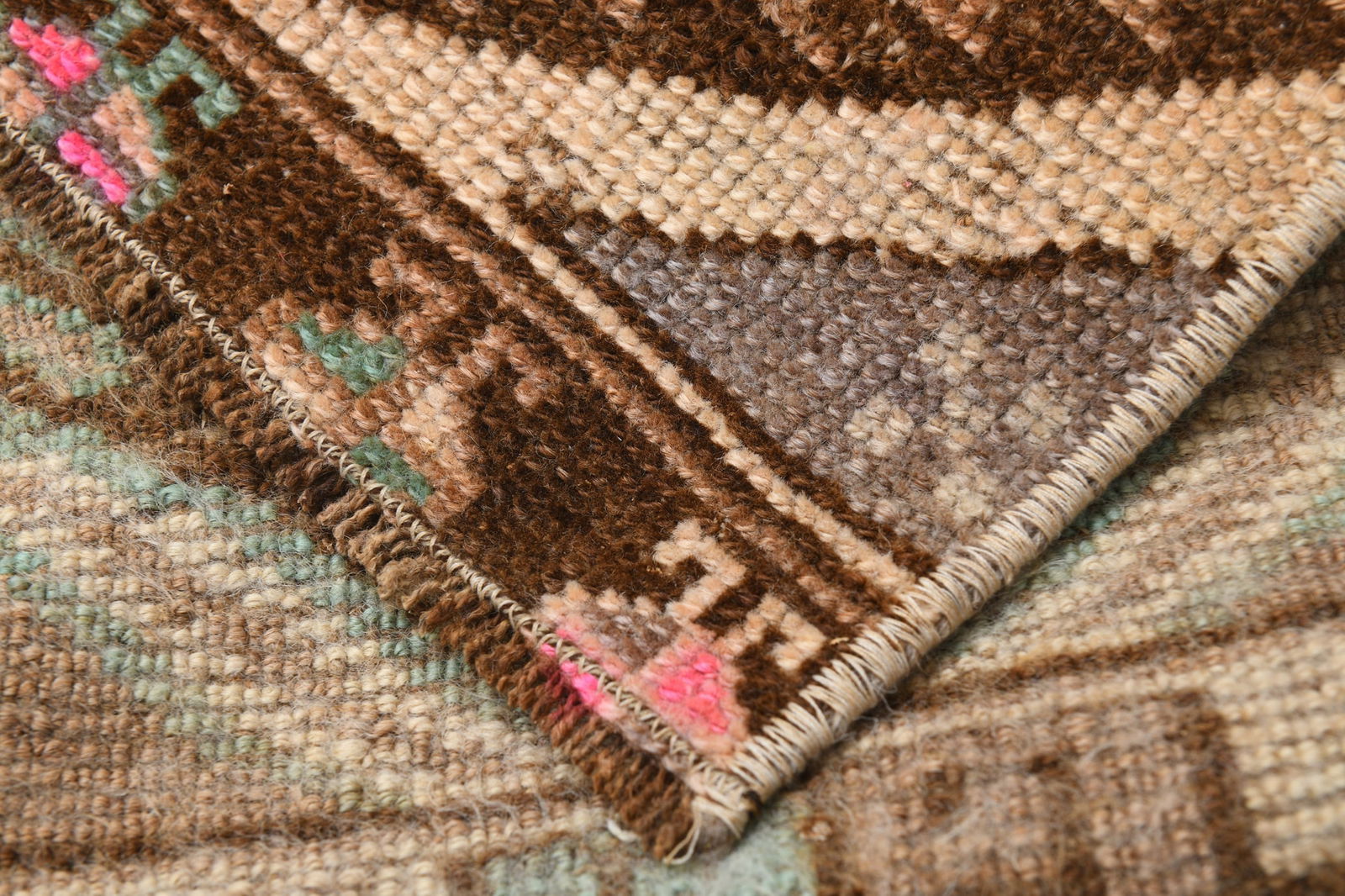 1'1'' x 2'10'' Unique Handmade Vintage Rug - 19474 - 17