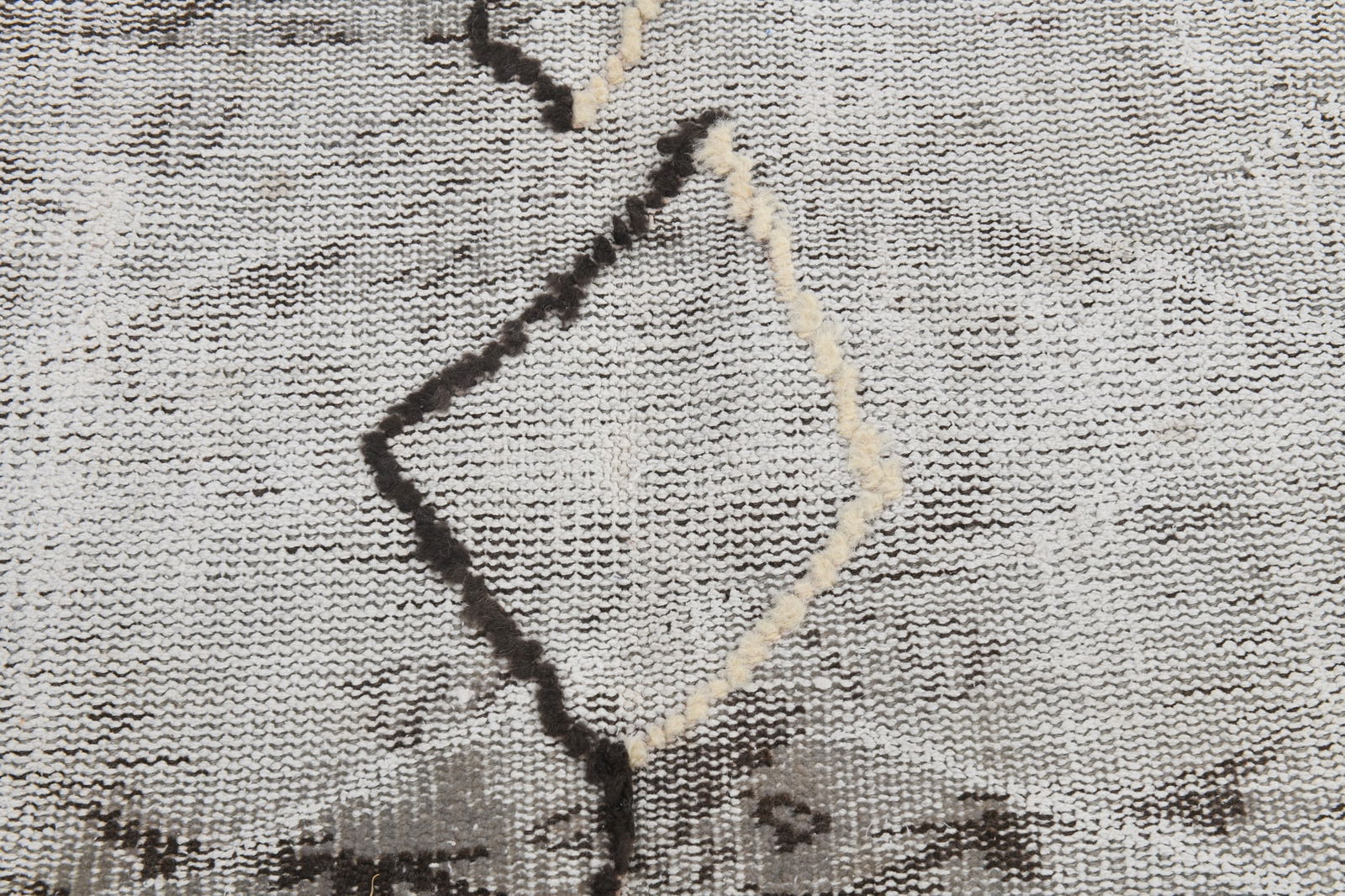 6'2'' x 7'10'' Handmade Vintage Wool Rug - 230 - 11