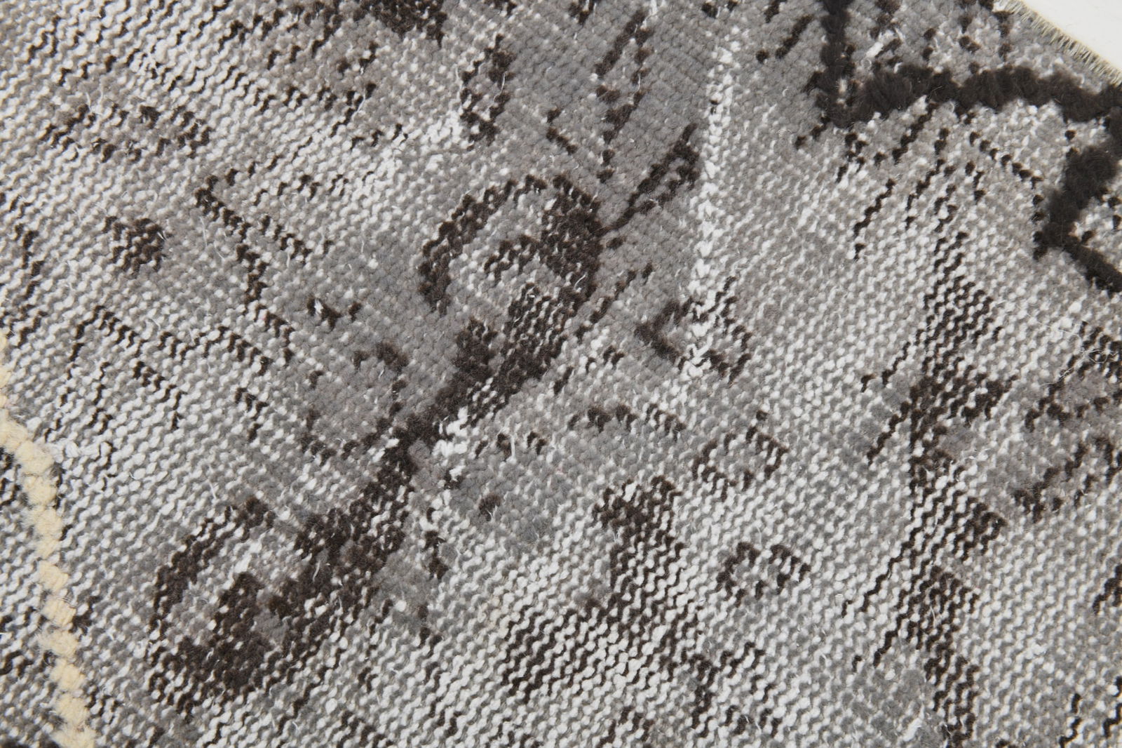 6'2'' x 7'10'' Handmade Vintage Wool Rug - 230 - 12