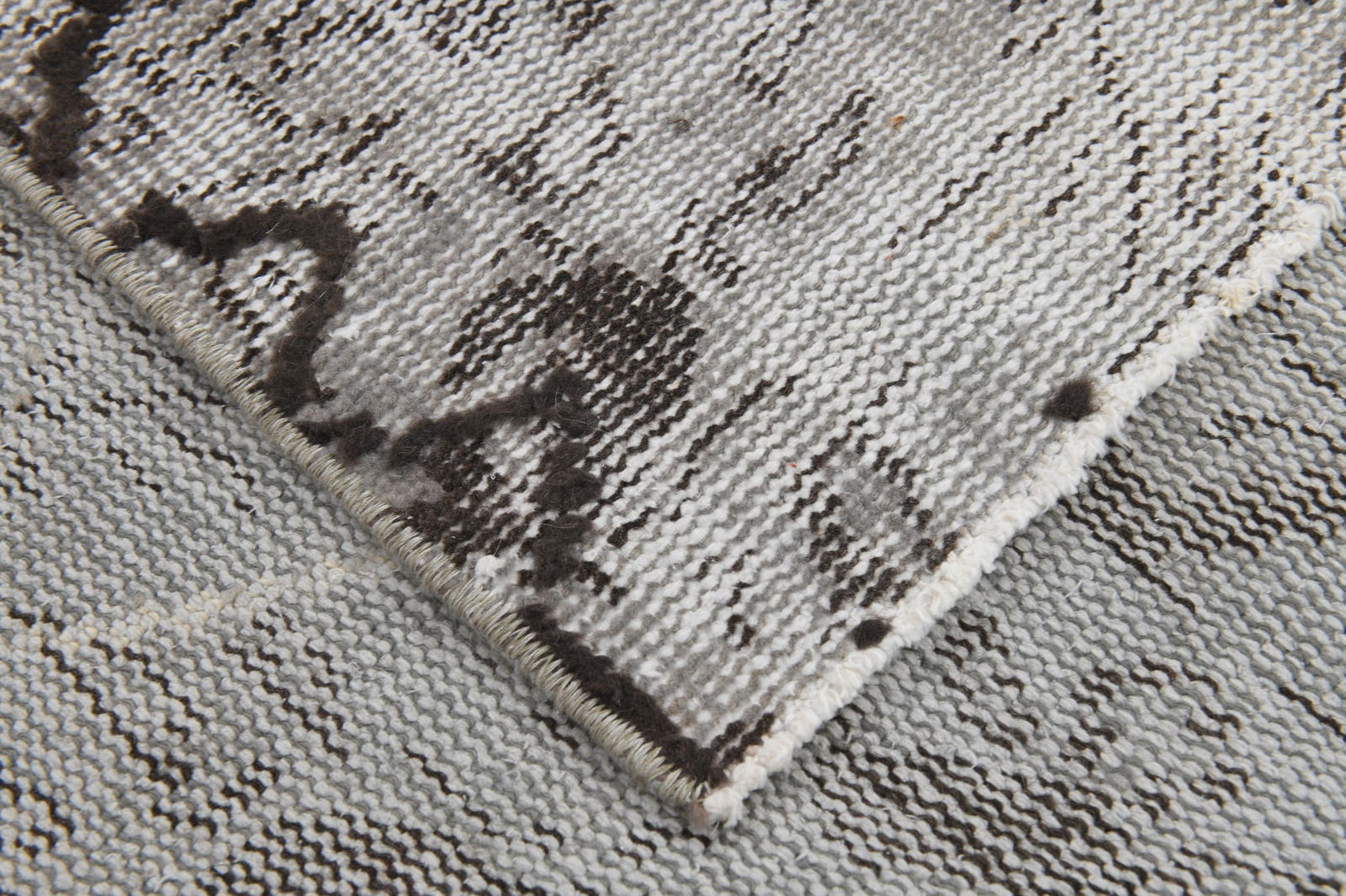 6'2'' x 7'10'' Handmade Vintage Wool Rug - 230 - 19