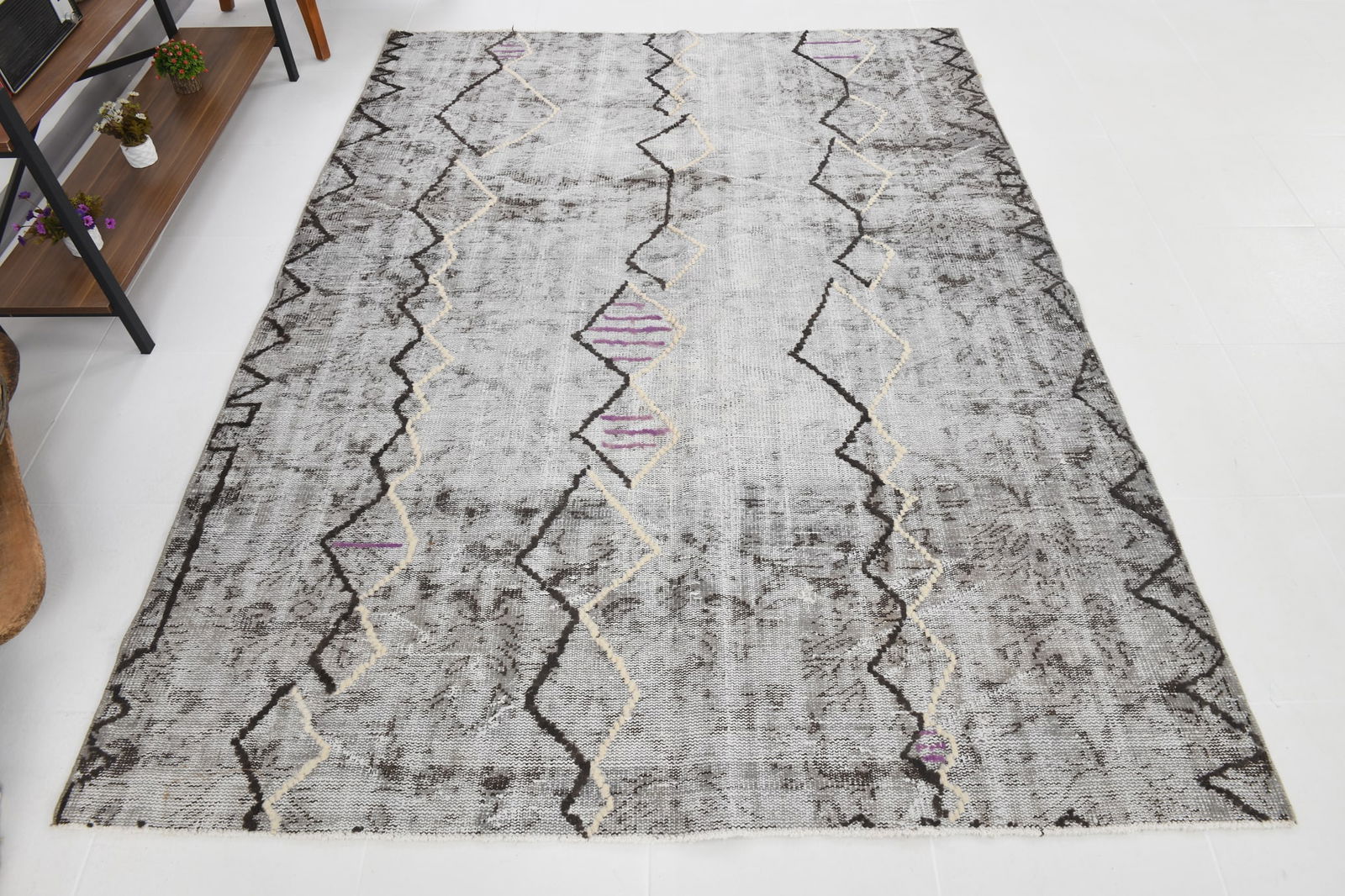 6'2'' x 7'10'' Handmade Vintage Wool Rug - 230 - 8