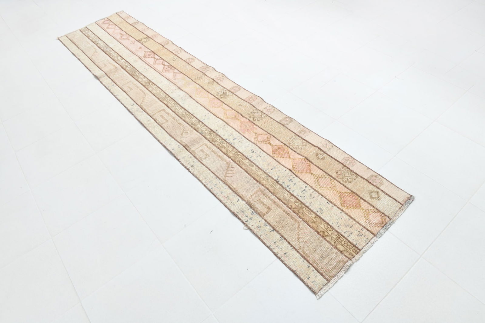 2'3'' x 10'4'' Handmade Vintage Wool Patchwork Rug - 22512 - 4