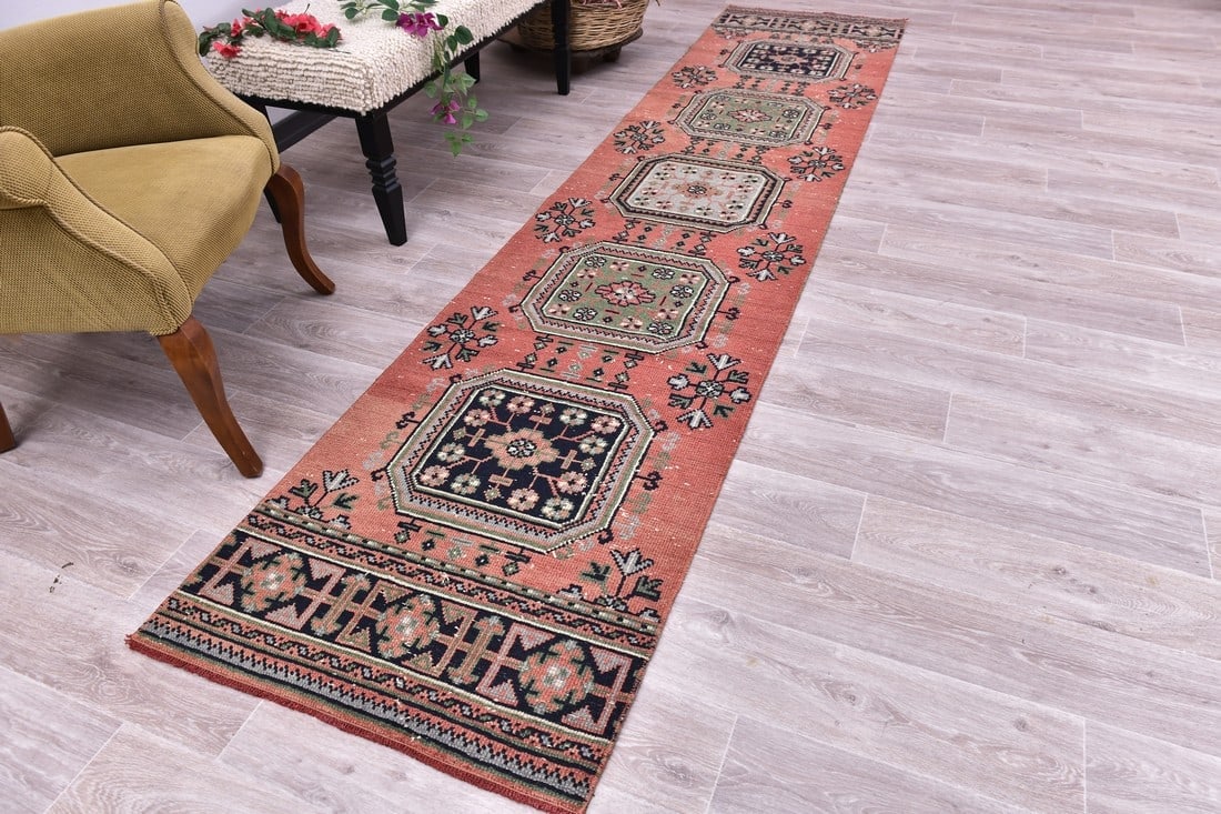 2'6'' x 11'5'' Turkish Vintage Runner Rug - 244686 - 2