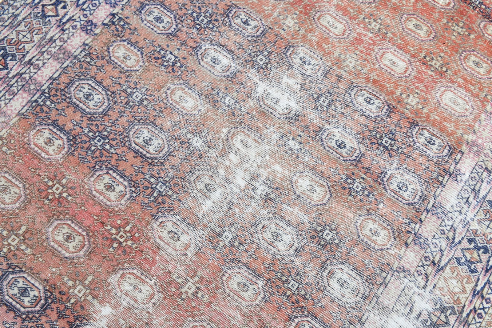 4'11'' x 6'11'' Handmade Vintage Wool Rug - 22483 - 9