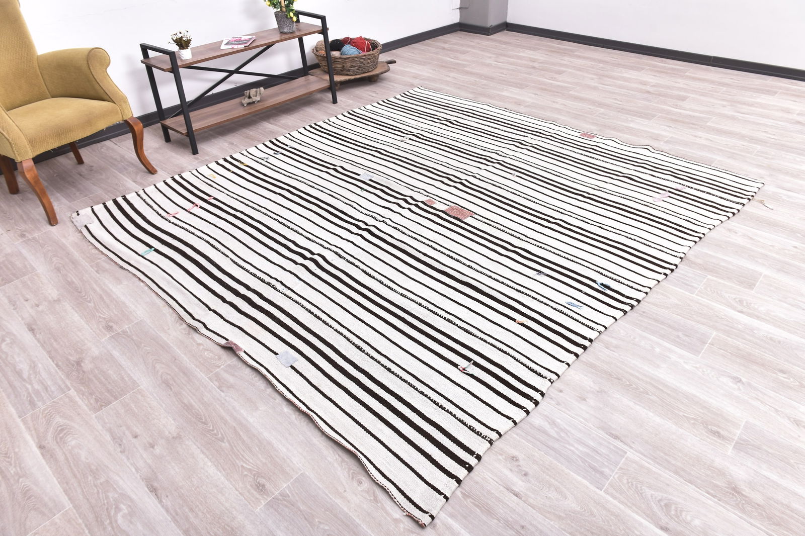 8'9'' x 8'4'' Turkish Vintage Hemp Rug - 240062 - 2