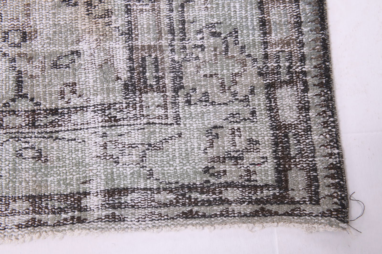 5'8'' x 8'6'' Handmade Vintage Wool Rug - 4317 - 14