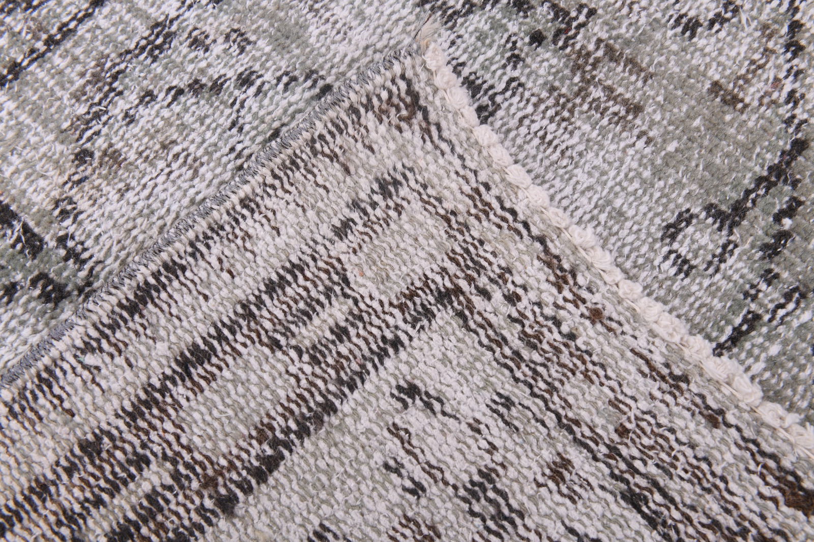 5'8'' x 8'6'' Handmade Vintage Wool Rug - 4317 - 15