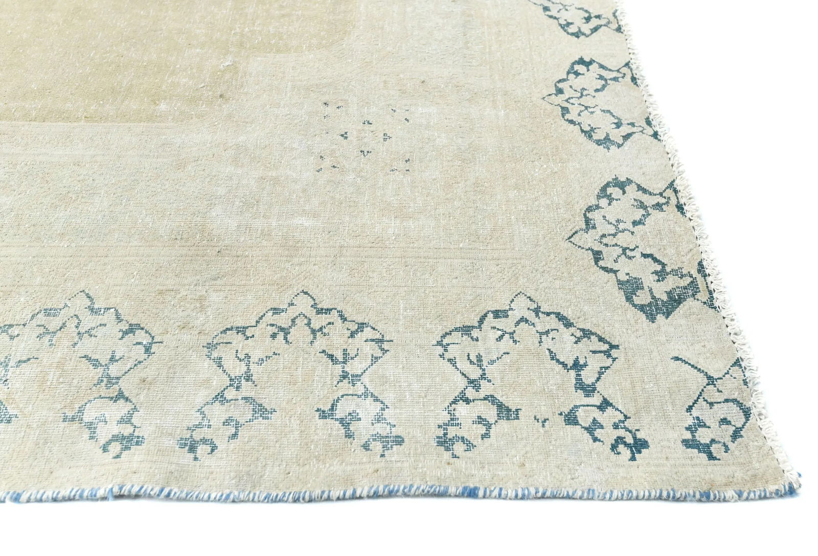 Muted Beige Floral 6X8 Distressed Vintage Oriental Rug - 8
