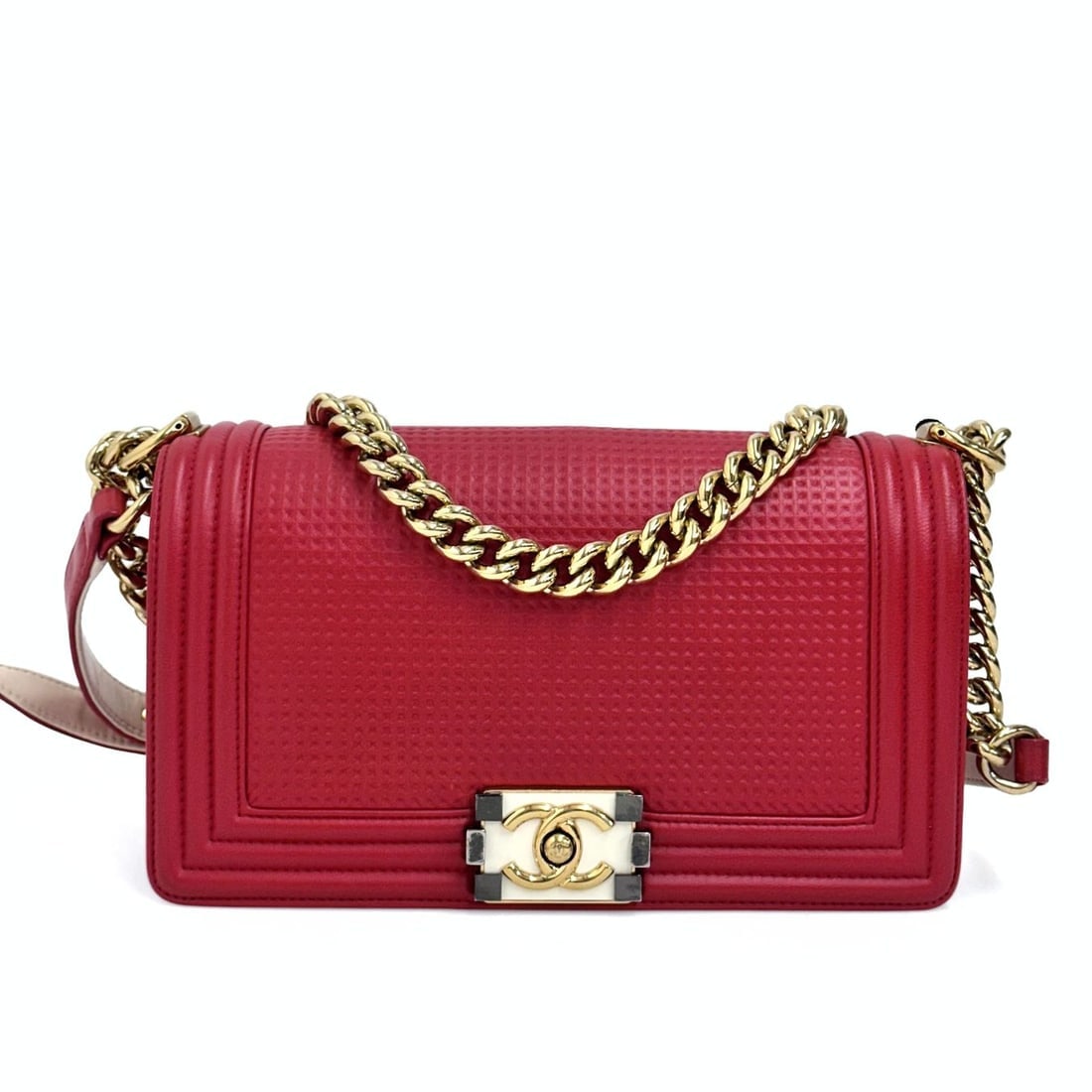 CHANEL Boy 25 shoulder bag in red leather (1 of 10)