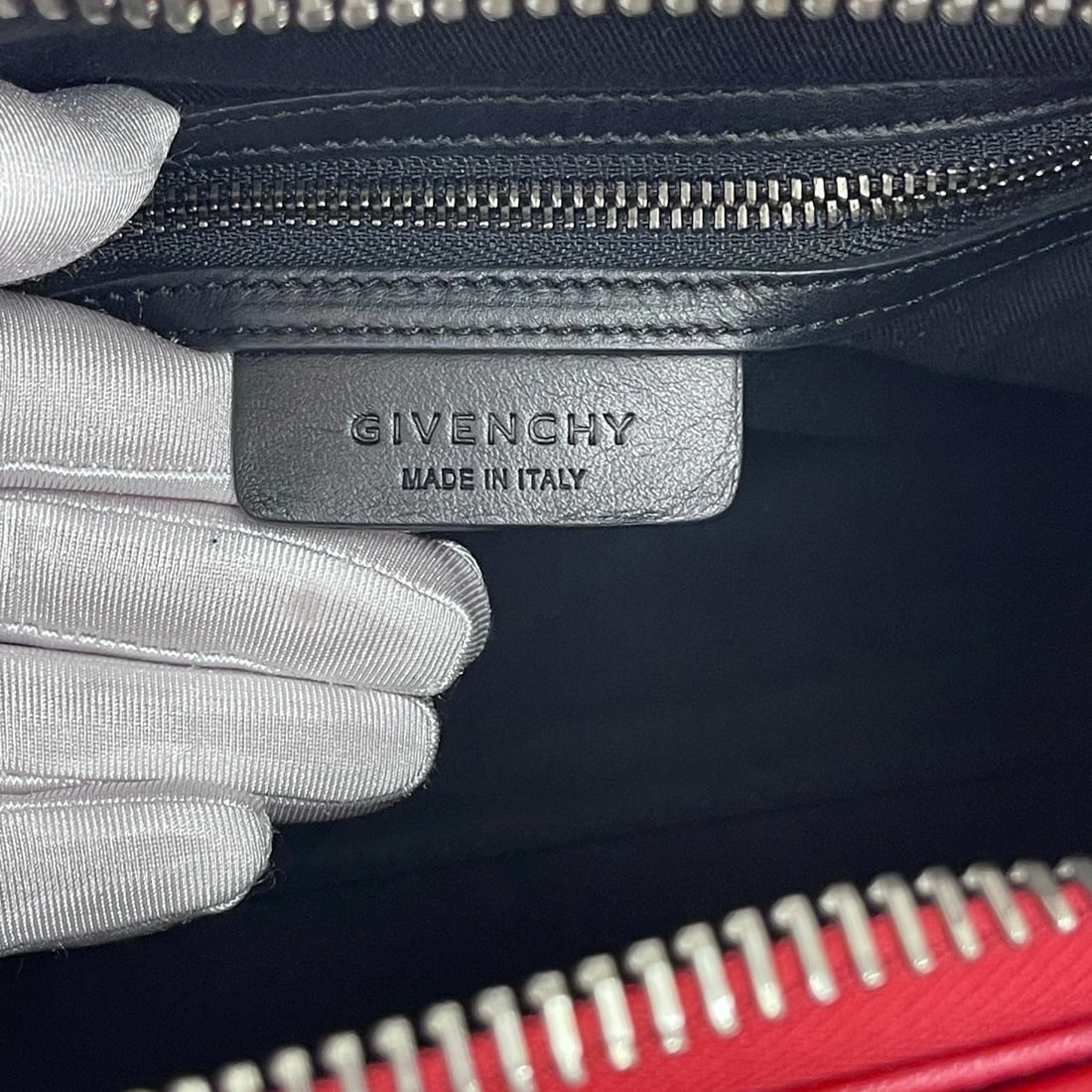 GIVENCHY Antigona Small Bag in Red Leather - 12