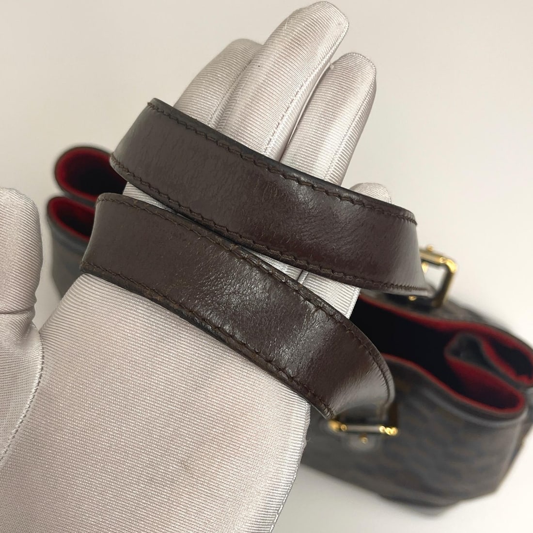 LOUIS VUITTON Hampstead MM Shoulder Bag in Damier Ebene Canvas - 6