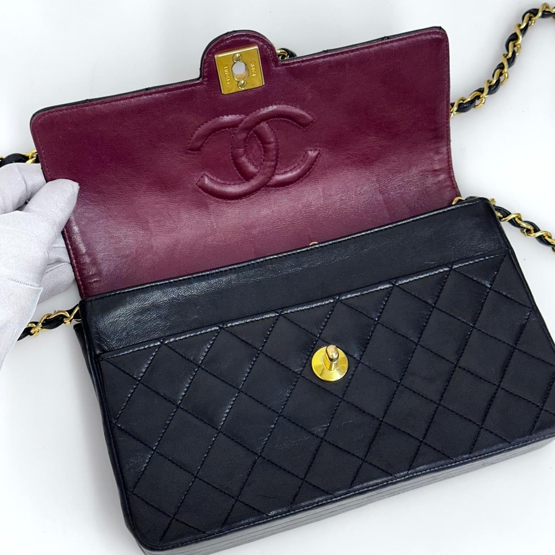 CHANEL Vintage Black Leather Single Flap with Gold Hardware - 7