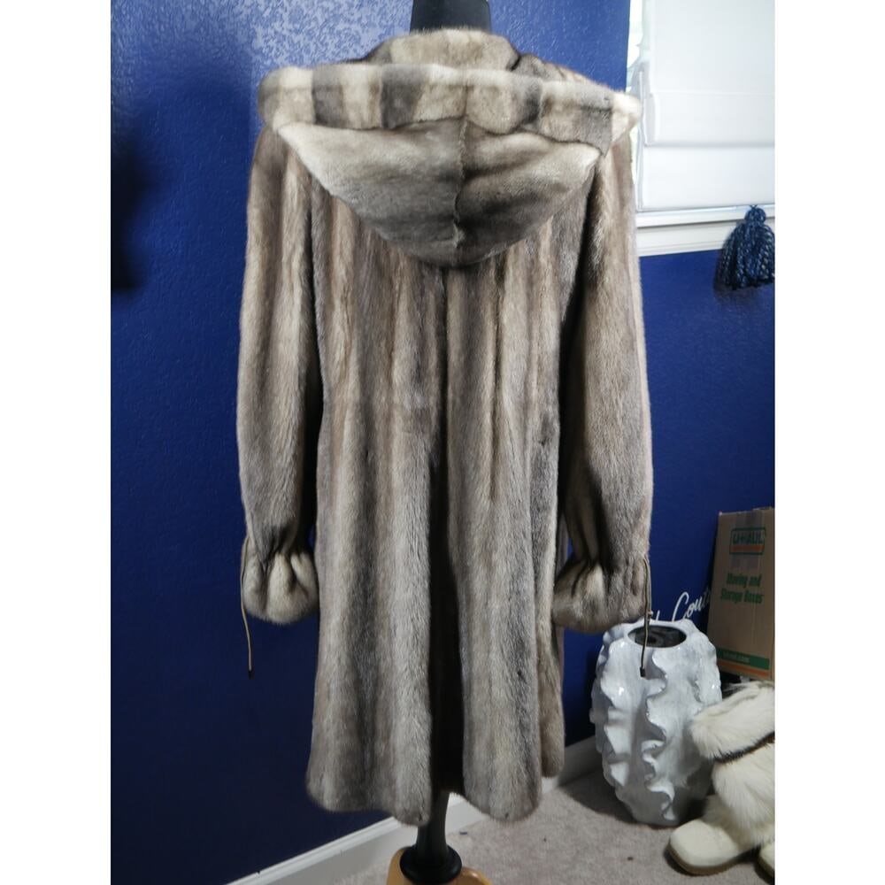 Amazing RARE Cross Blue Iris Taupe Mink Fur Coat Jacket - 4