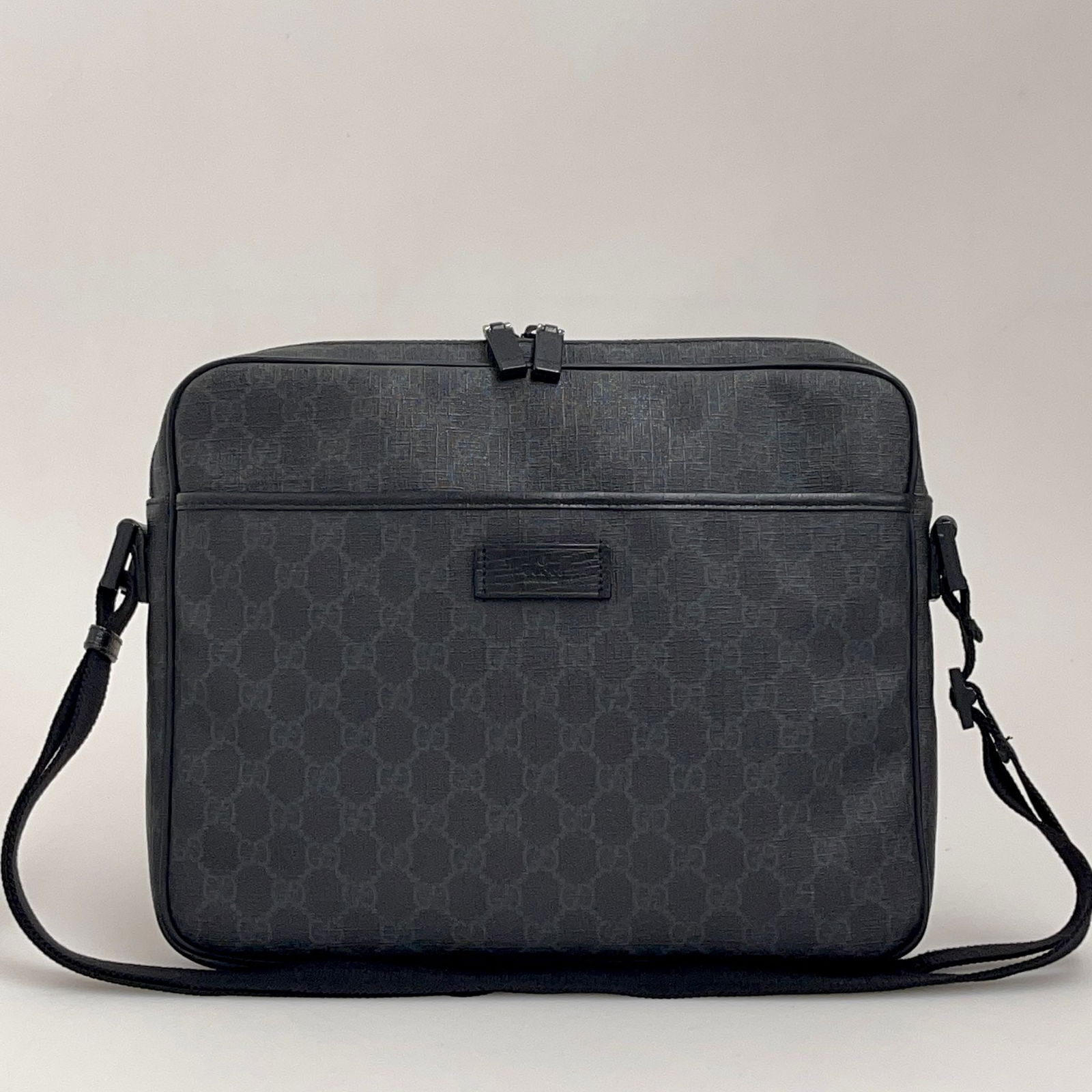 GUCCI Black GG Supreme Messenger Bag: Title:GUCCI Black GG Supreme Messenger Bag Materials:Canvas Dimension:• Length: 33 cm• Height: 27 cm• Width: 5 cm Description:(6251B210). The Gucci GG Supreme Black Messenger Bag is