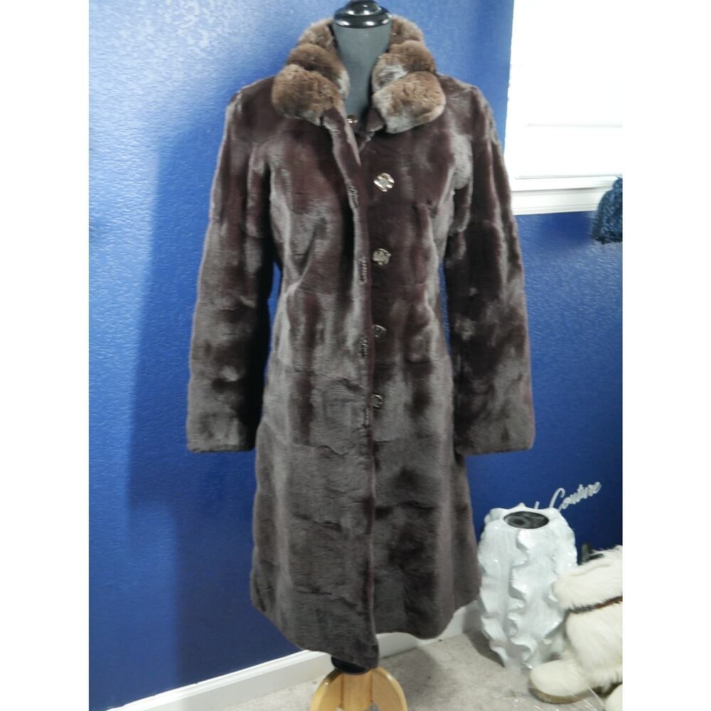Designer Birger Christensen Sheared Mink & Chinchilla Reversible Fur Coat Jacket: Here is a gorgeous Birger Christensen Sheared mink coat with dyed to match Chinchilla fur collar. It reverses to a microfiber coat with chinchilla collar. It is in excellent condition, no damage at al