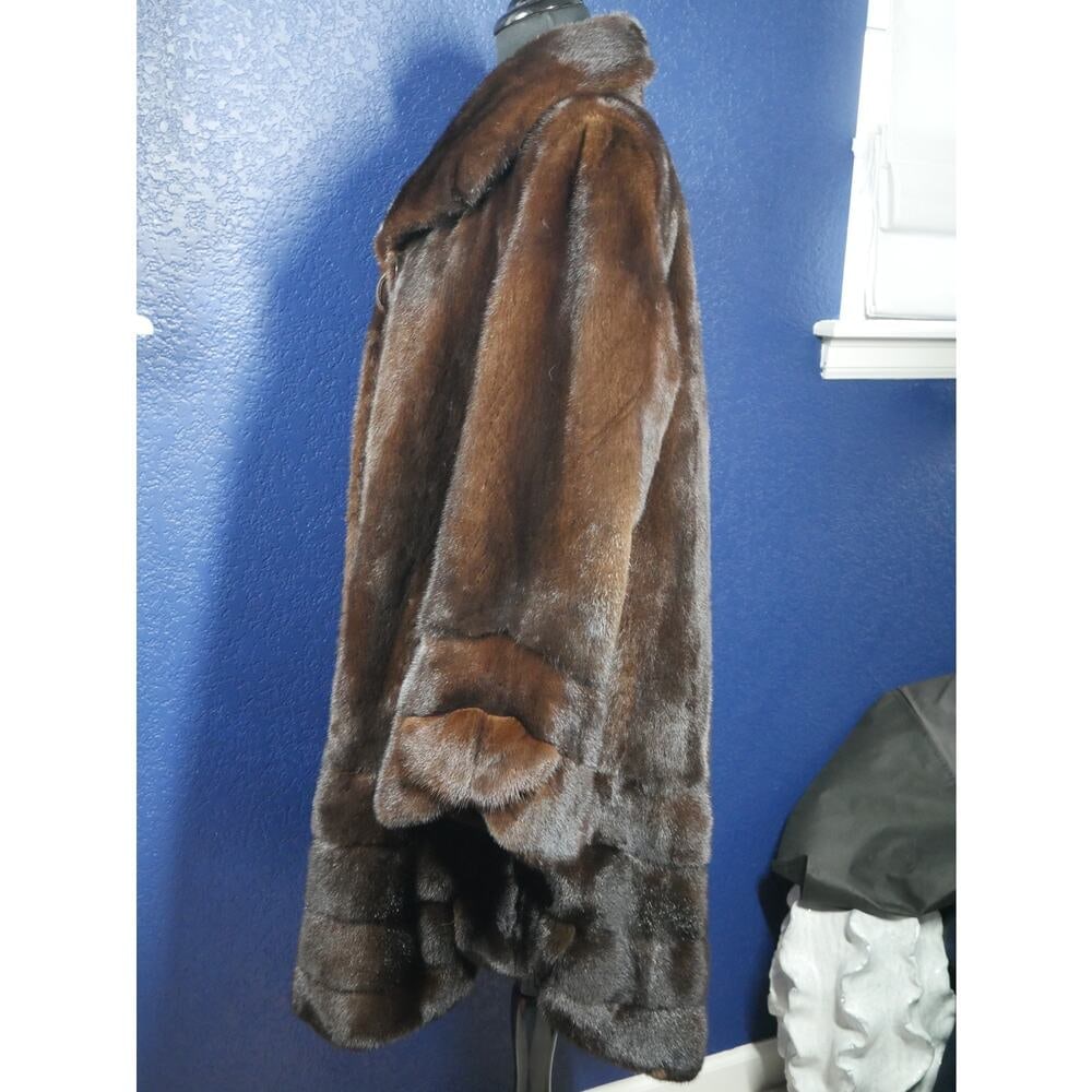 AMAZING Scan Brown Directional Swing Mink Fur Coat Jacket - 2