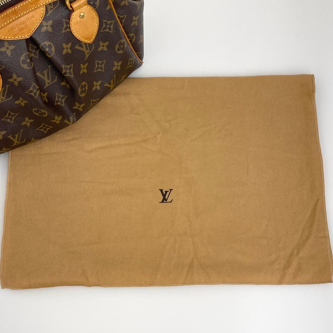 LOUIS VUITTON Tivoli PM Bag in Monogram Canvas - 5