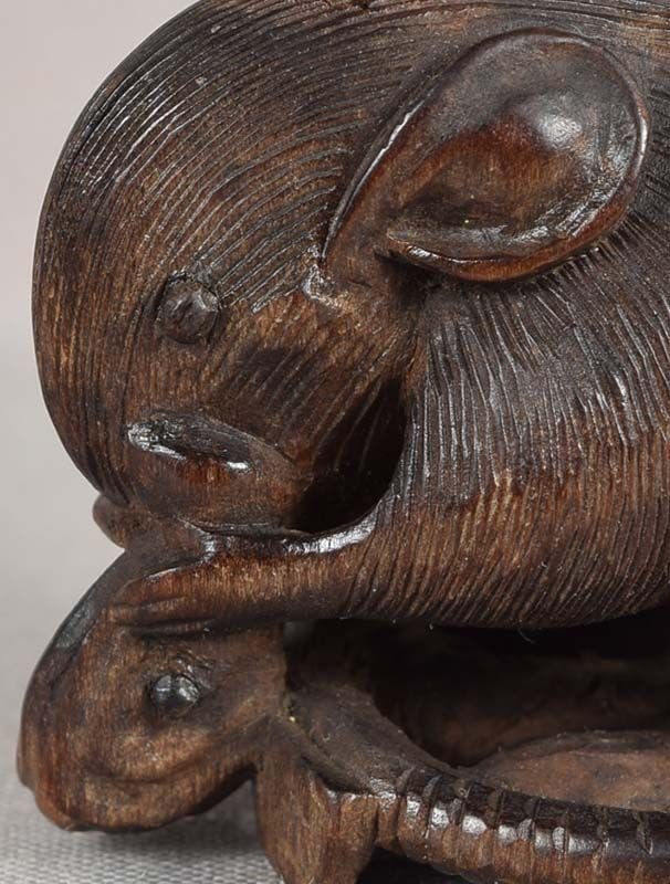 19c netsuke RAT eating dried SHIRASU FISH - 6