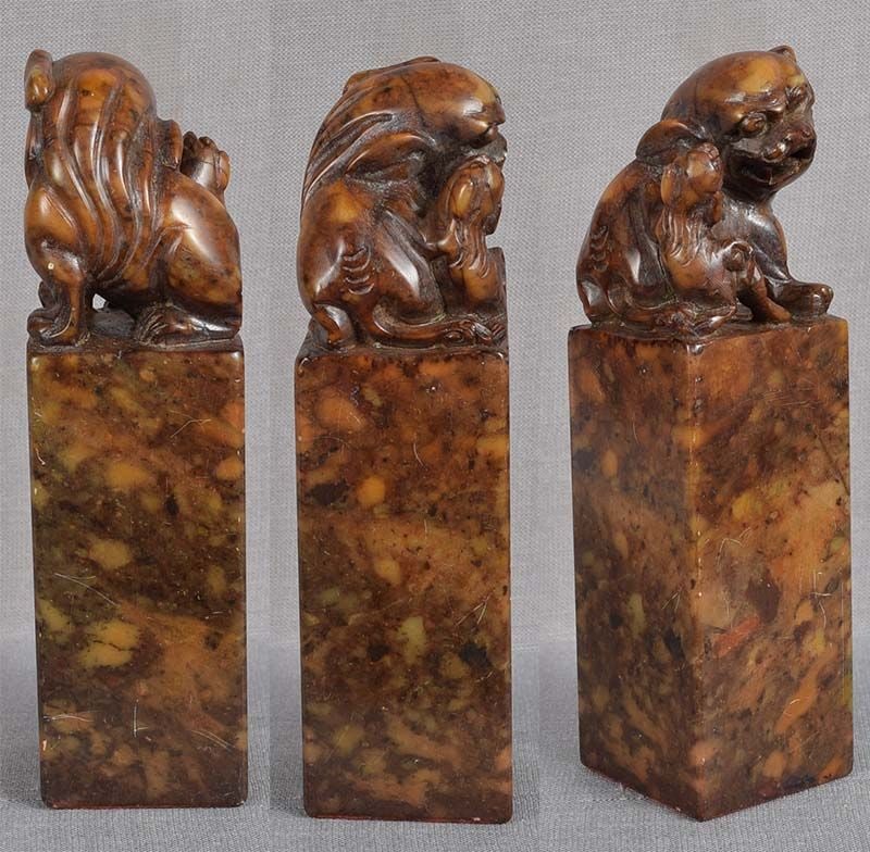 19c Chinese scholar soapstone SEAL FOO LION & CUB - 3