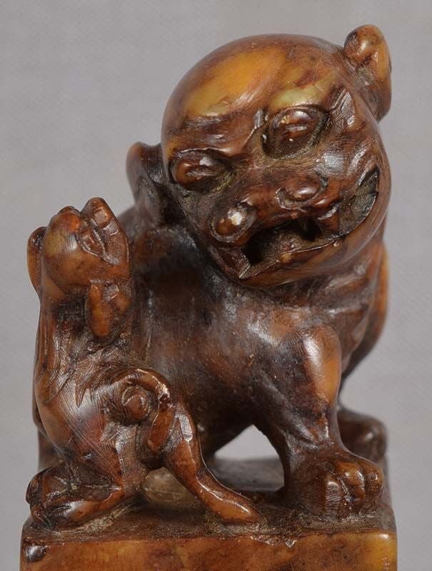 19c Chinese scholar soapstone SEAL FOO LION & CUB - 4
