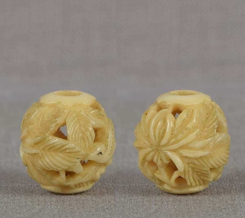 19c marine OJIME netsuke slide BIRD & CHRYSANTHEMUM - 2